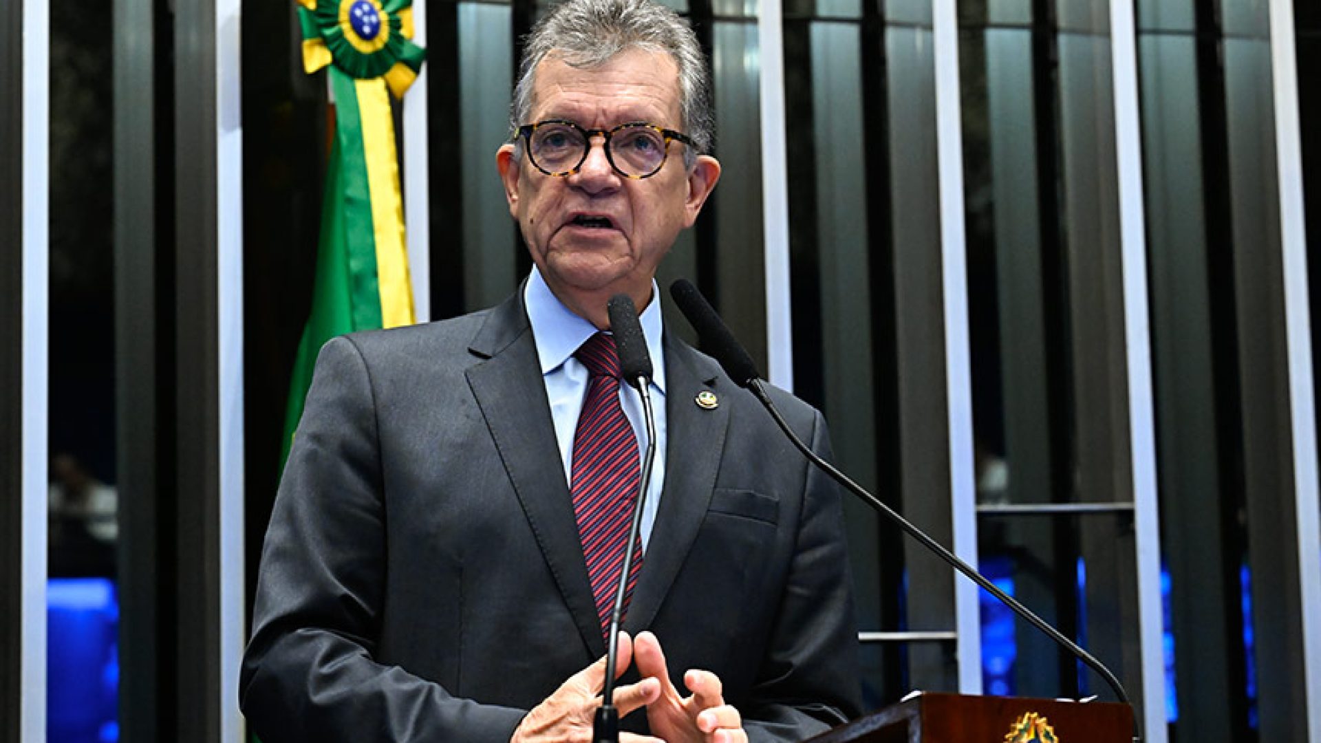 Primeira PEC de 2026 busca gerar empregos e reduzir informalidade — Senado Notícias