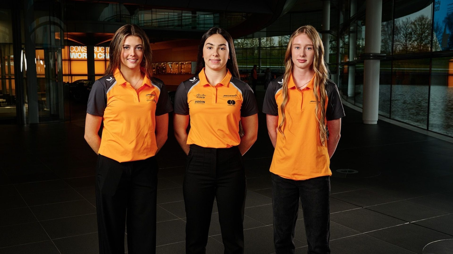 McLaren contrata filha de Hakkinen para academia de pilotos