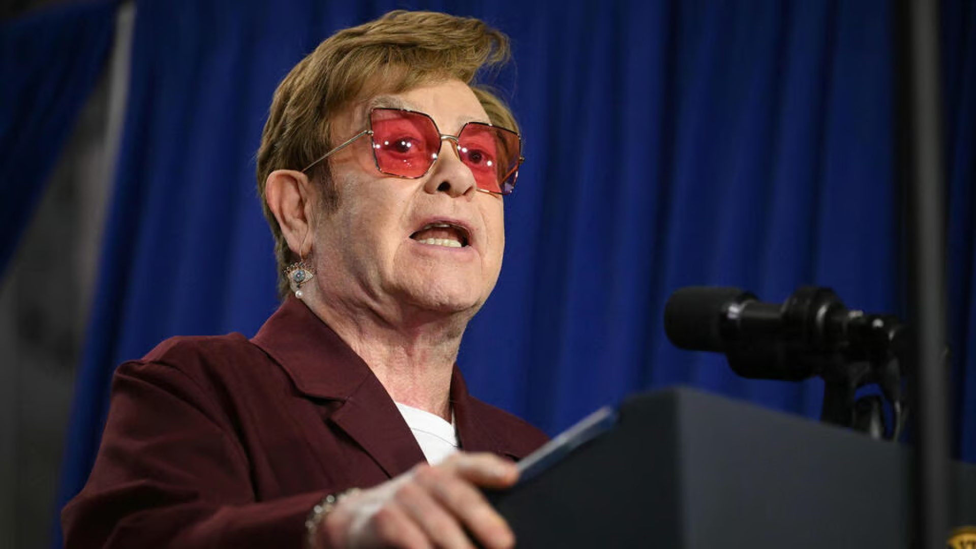 Elton John faz show dedicado em despedida emocionante do Brasil no Rock in Rio