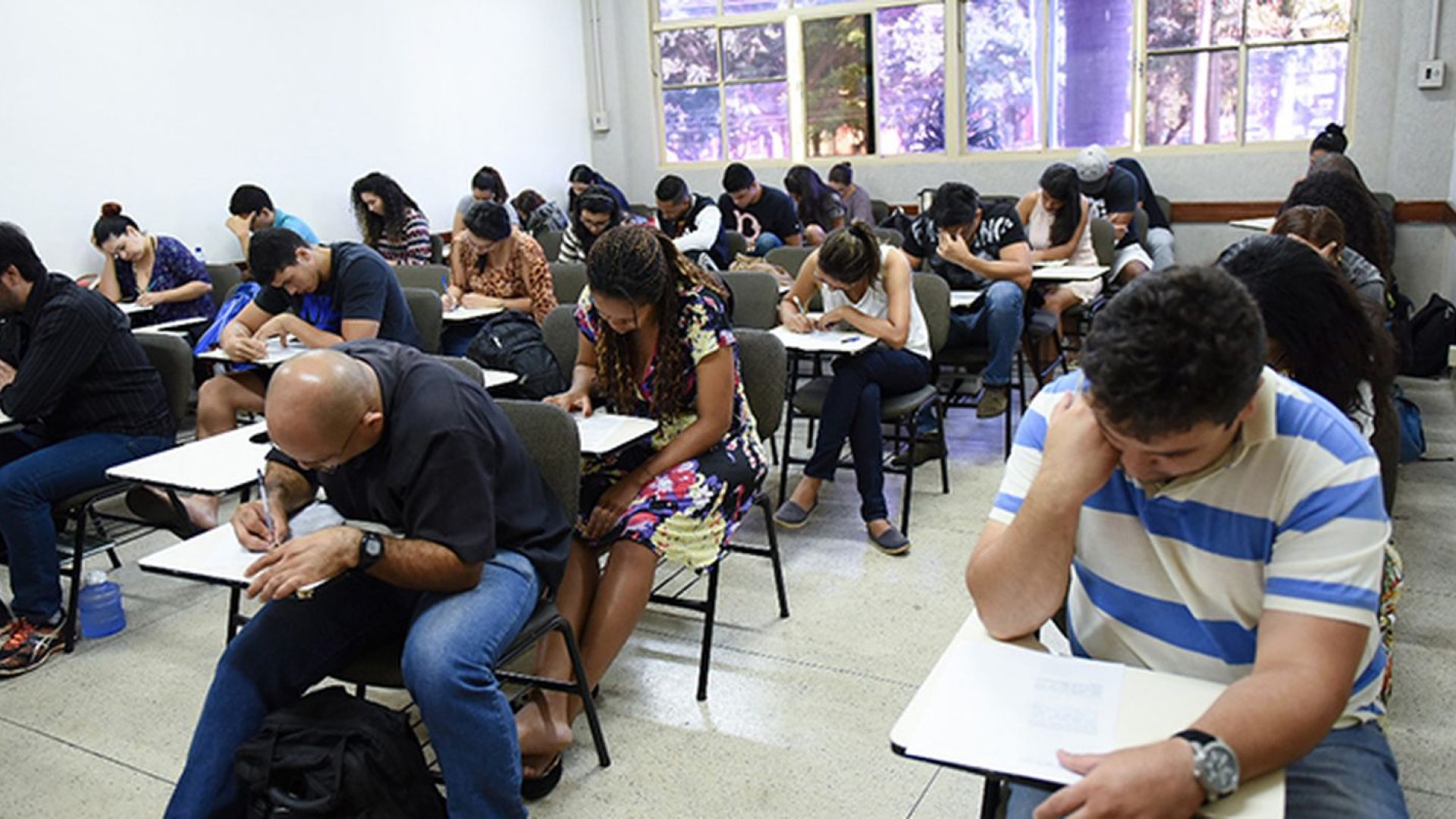 Encceja é no próximo domingo; saiba como consultar locais de provas