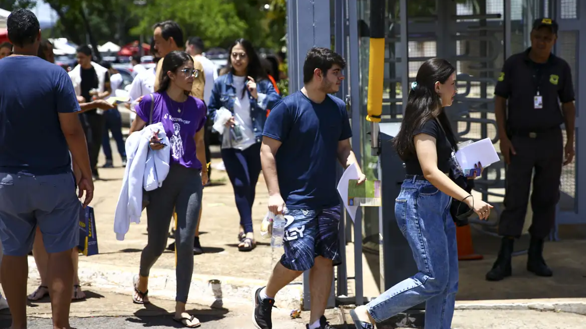 Tema da redação do Enem 2025 aborda o envelhecimento na sociedade brasileira