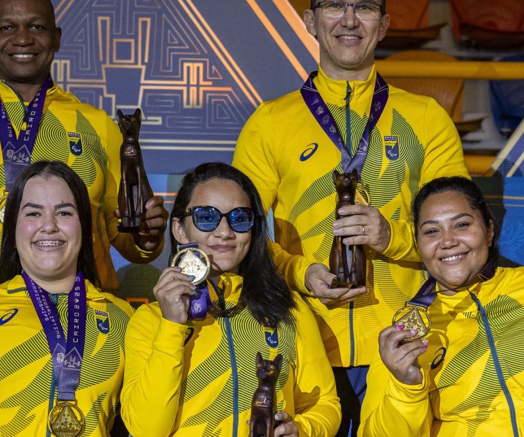 Brasil fecha Mundial de halterofilismo com ouro nas equipes femininas
