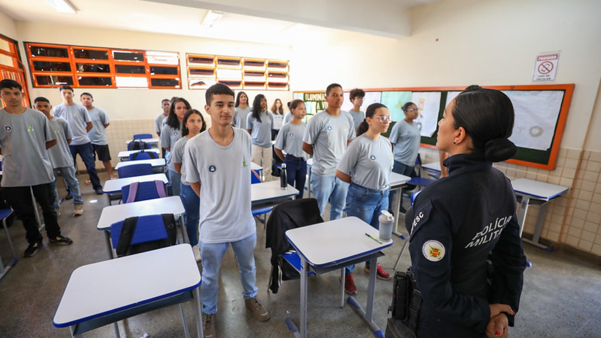GDF anuncia que terá mais 25 escolas cívico-militares