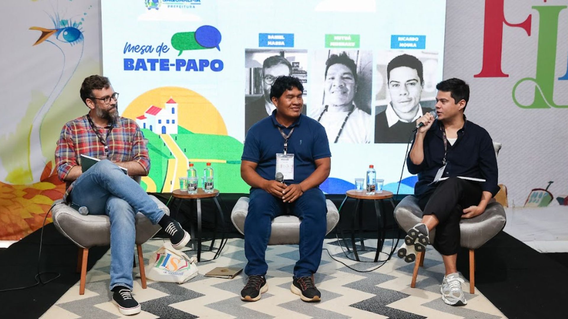 Escolas indígenas recebem 1° livro infantil em língua do Alto Xingu