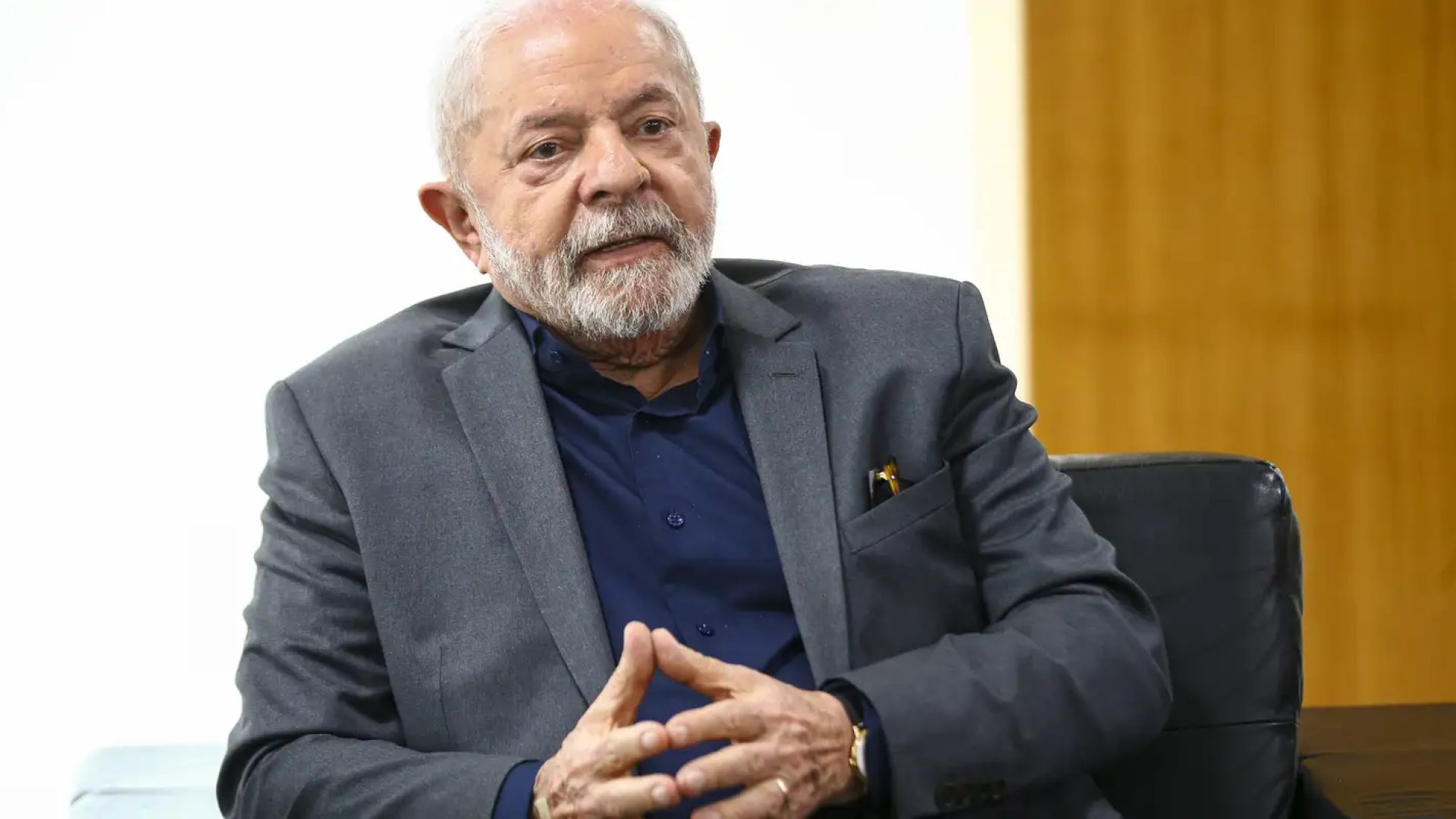 Principal desafio da Venezuela é fortalecer sua democracia, diz Lula
