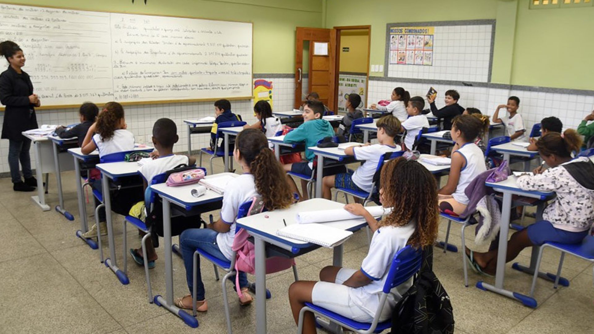 Sancionada lei que institui o Sistema Nacional de Educação — Senado Notícias