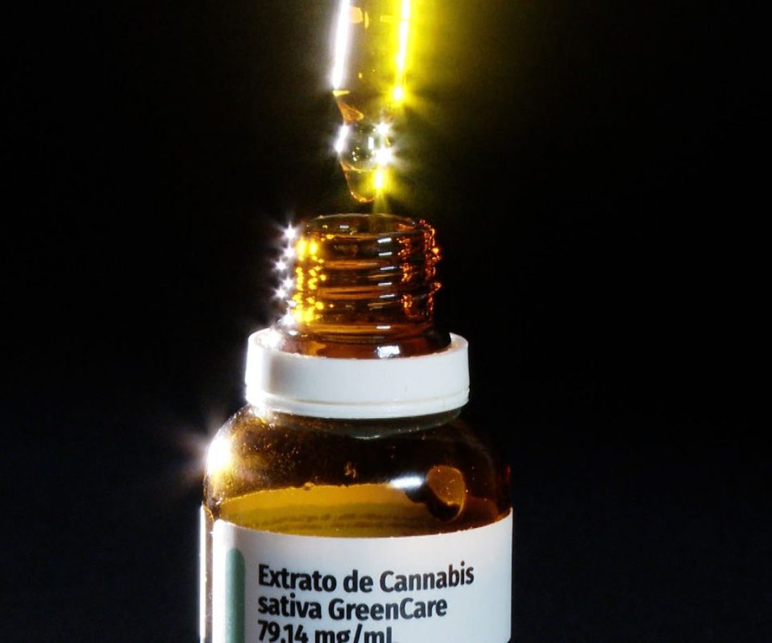 Maioria dos pacientes que importam remédios canábicos faz musculação