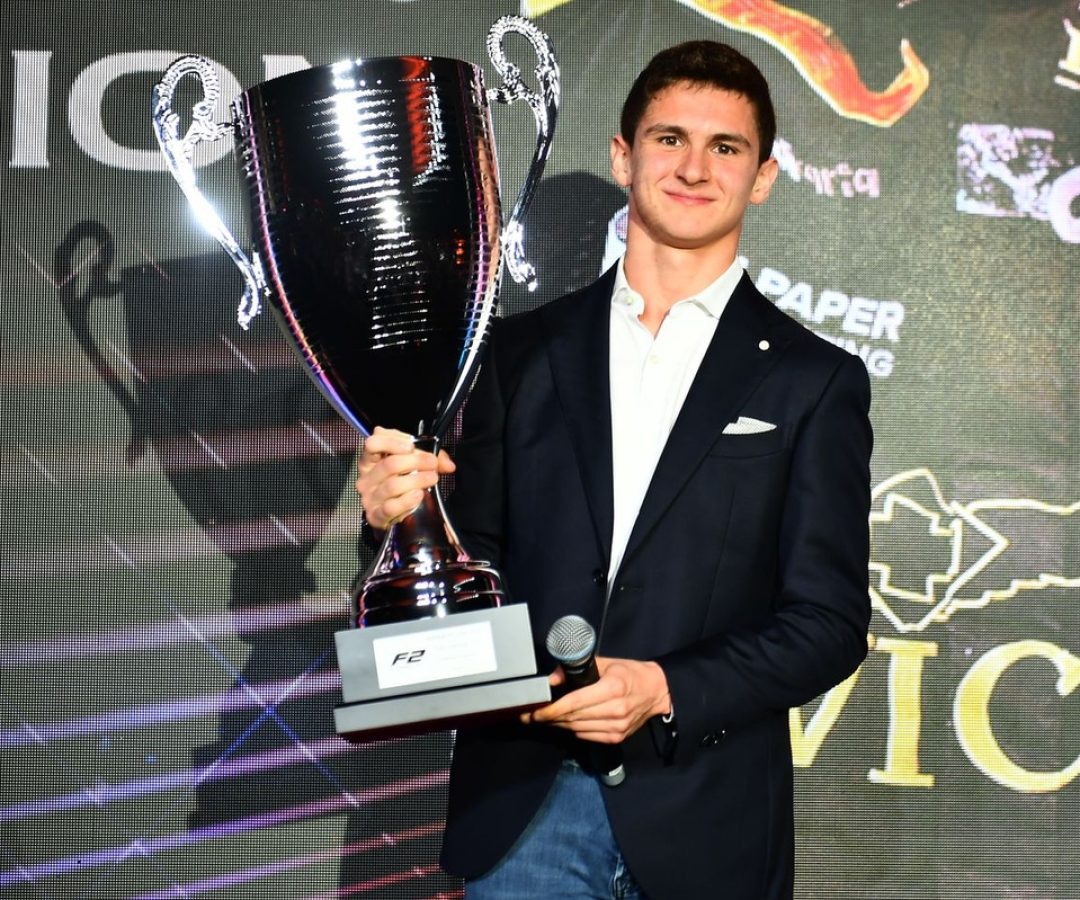 McLaren confirma Fornaroli e O'Ward como reservas para 2026