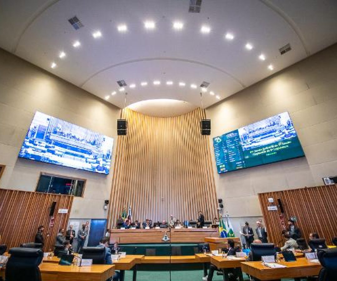 CLDF confirma a criação de 40 cargos no Tribunal de Contas