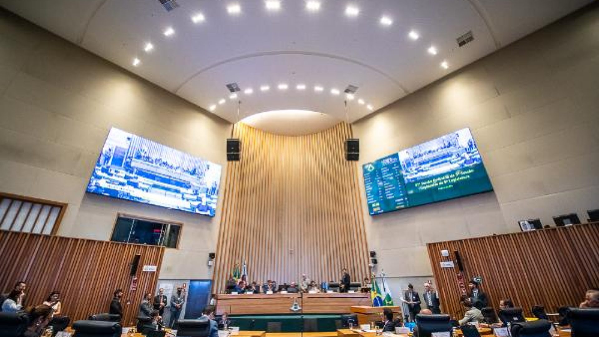 CLDF confirma a criação de 40 cargos no Tribunal de Contas