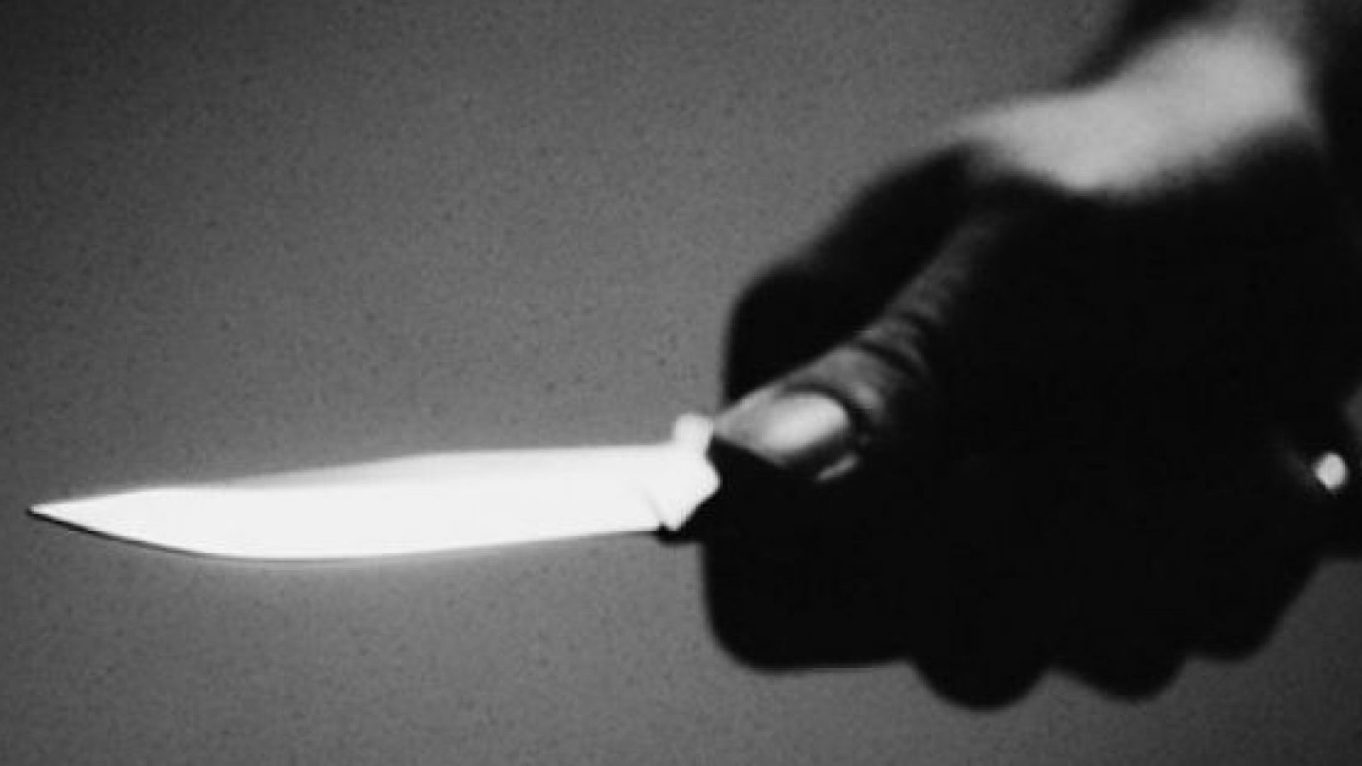 Homem é preso após tentar matar companheira a facadas diante dos filhos em São Sebastião