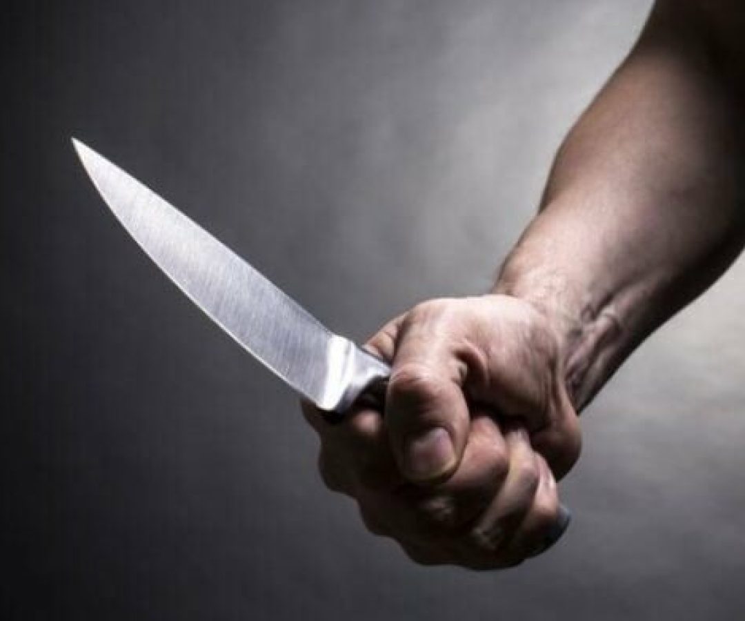 Mulher é esfaqueada pelo namorado em tentativa de feminicídio no Recanto das Emas