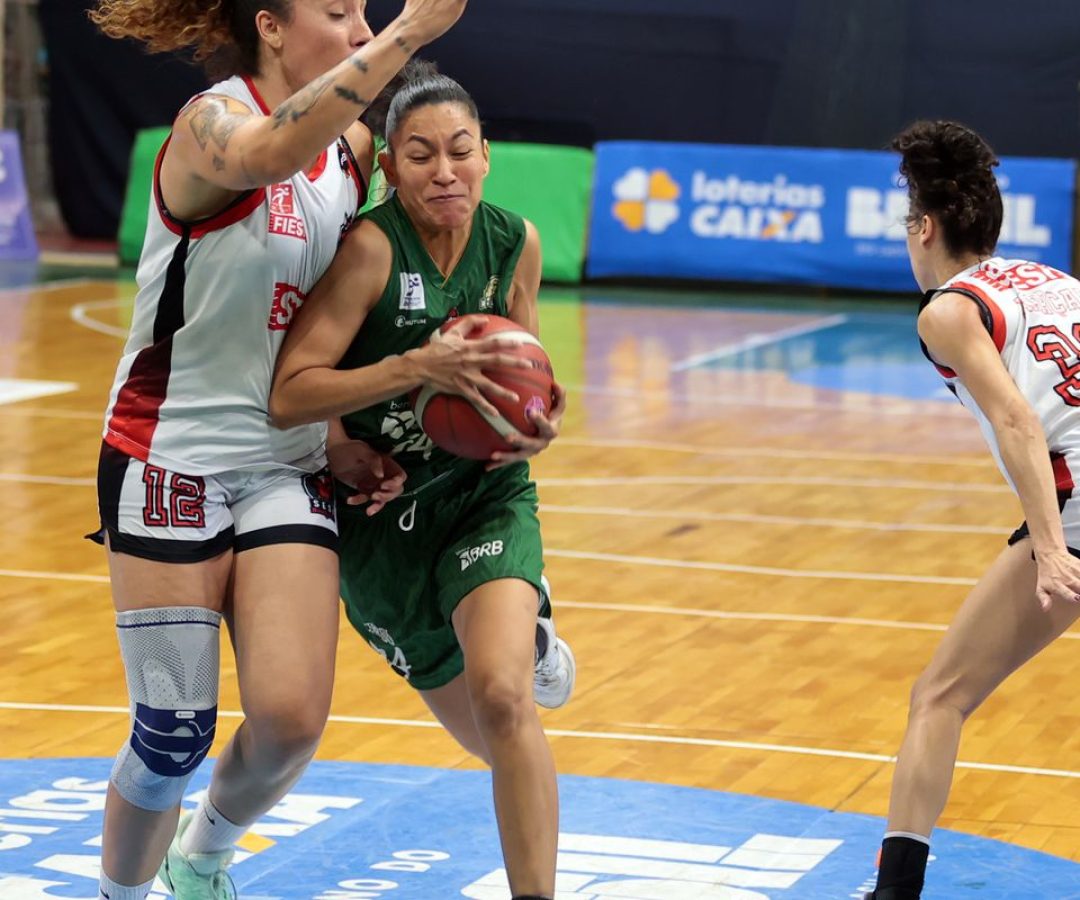 Sesi Araraquara vence o Cerrado e encosta na liderança da LBF