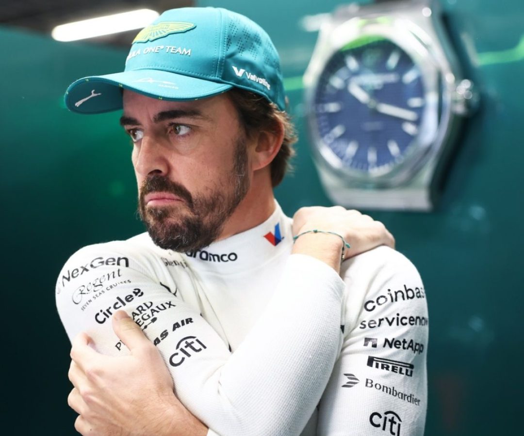 Alonso é visto dirigindo um carro lendário de rally em Mônaco