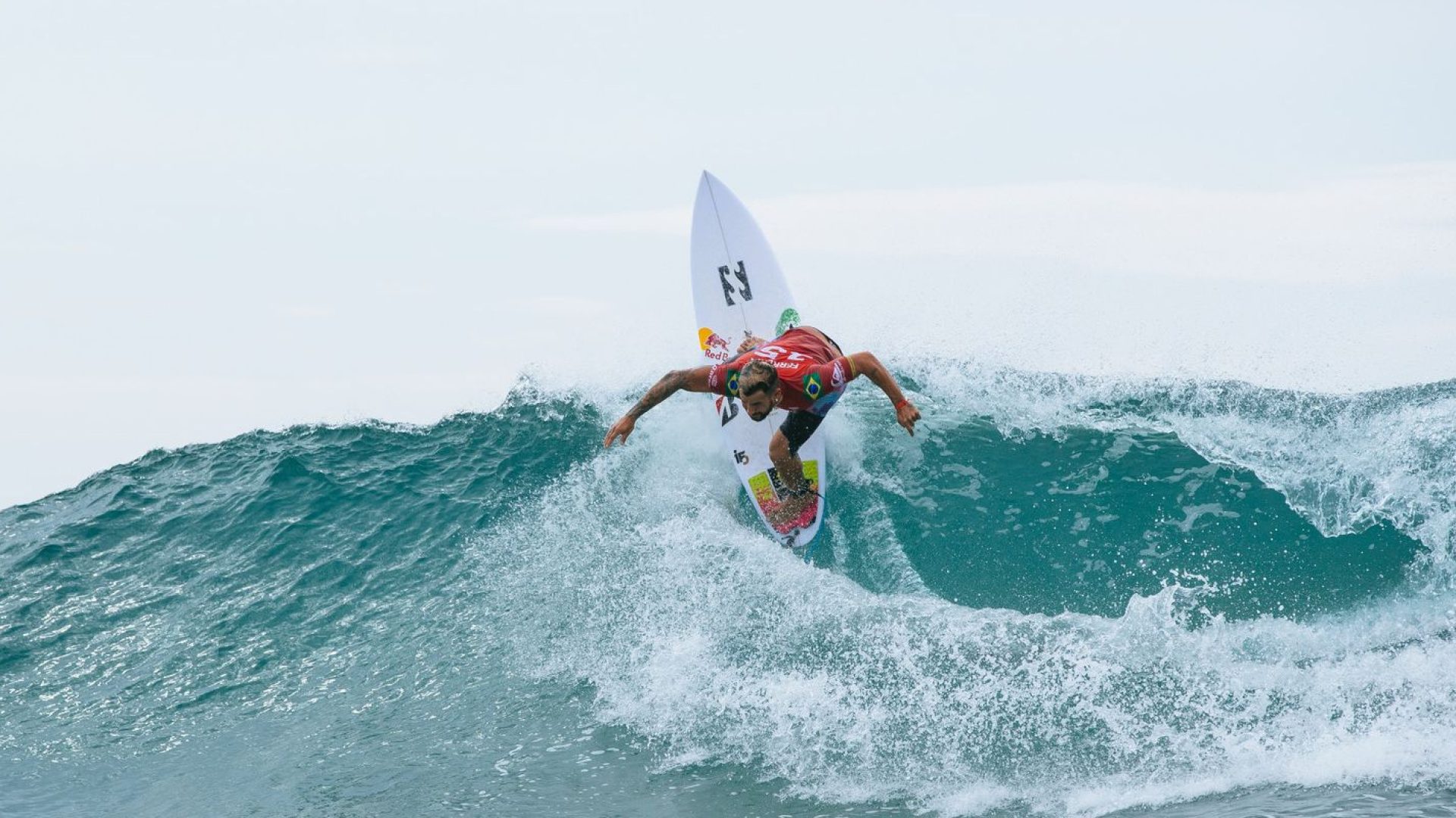 WSL exclui etapa de Abu Dhabi do circuito mundial de surfe deste ano