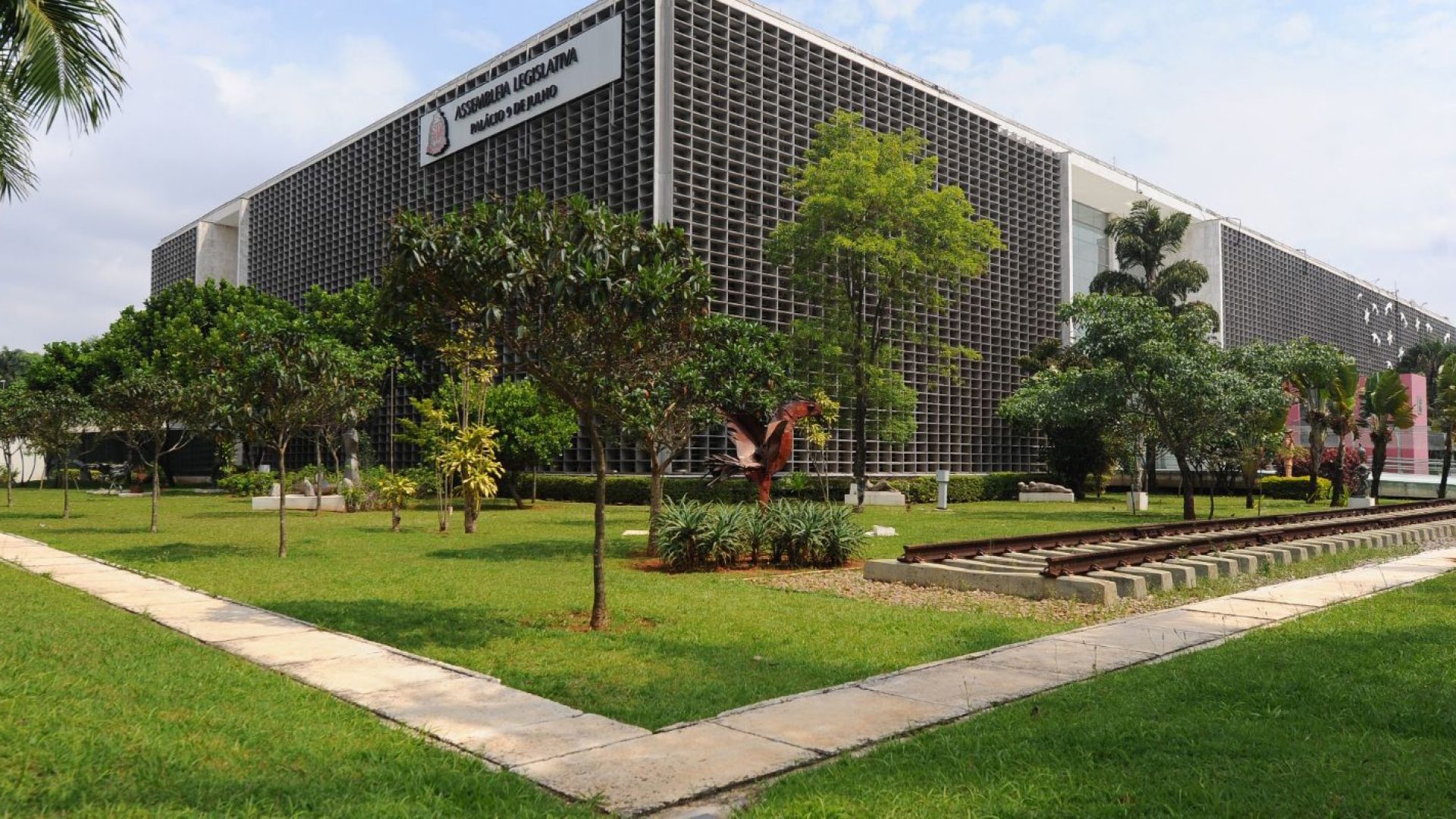 Mais de 70 mulheres tiveram mandatos cassados em 10 anos no país