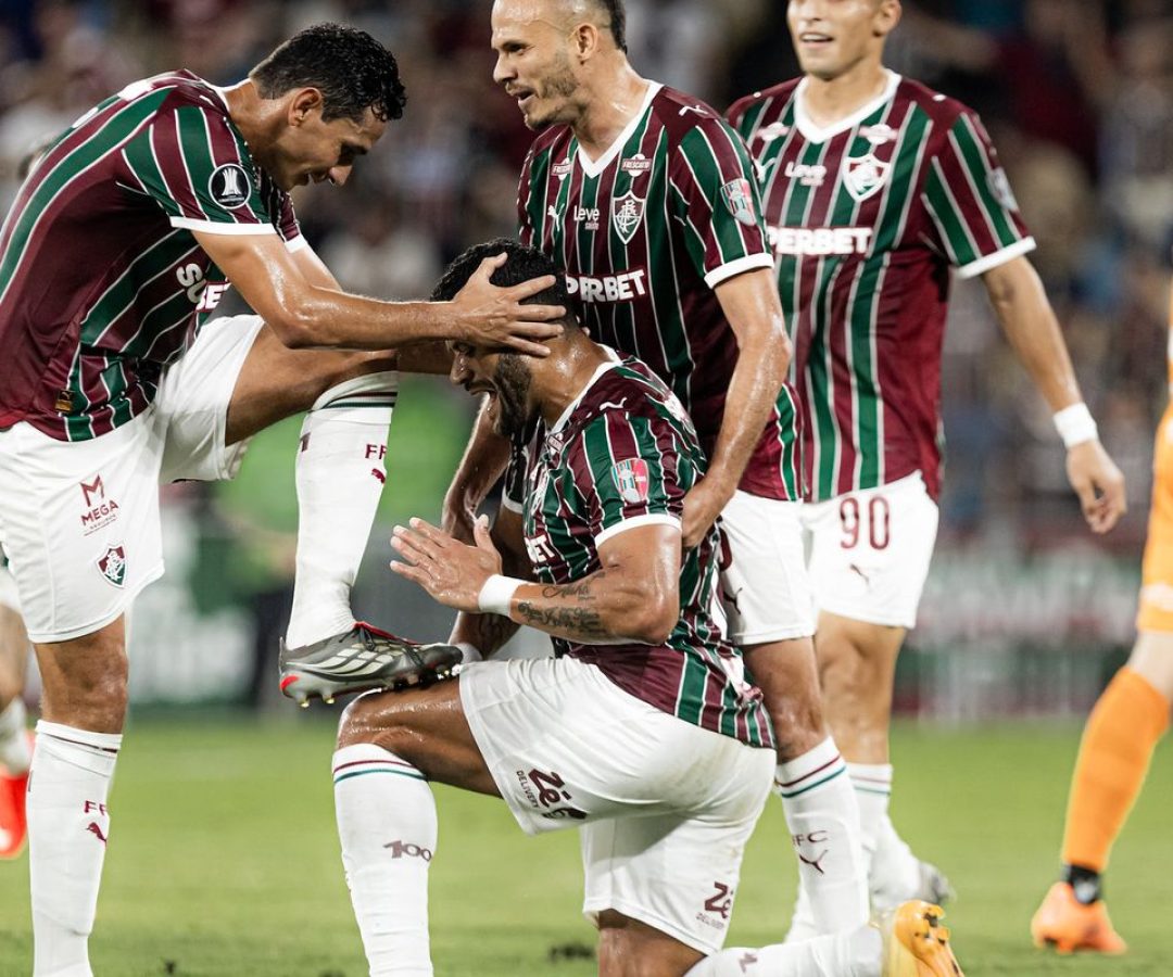 Fluminense bate Platense e abre vantagem nas quartas da Libertadores