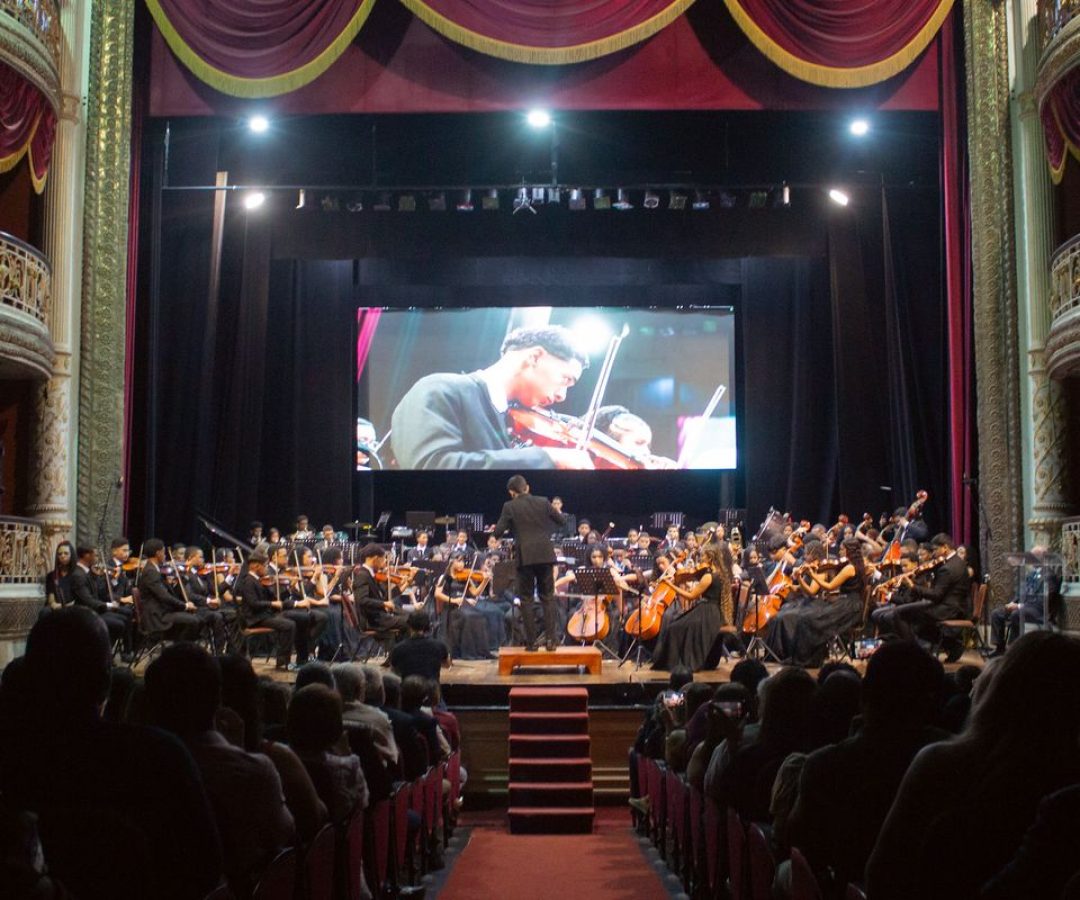 Da periferia para o mundo: concerto marca 20 anos de projeto no Recife