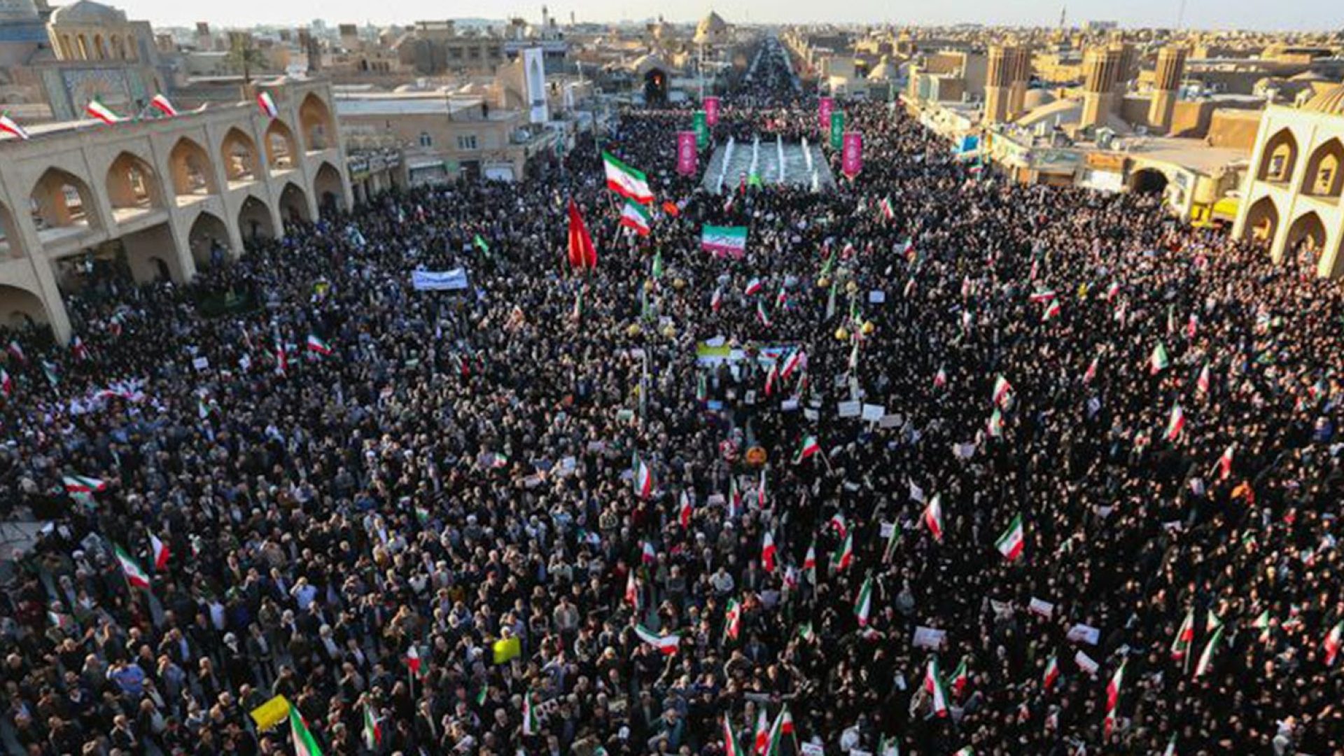 Atos pró-regime no Irã criticam distúrbios e interferência estrangeira