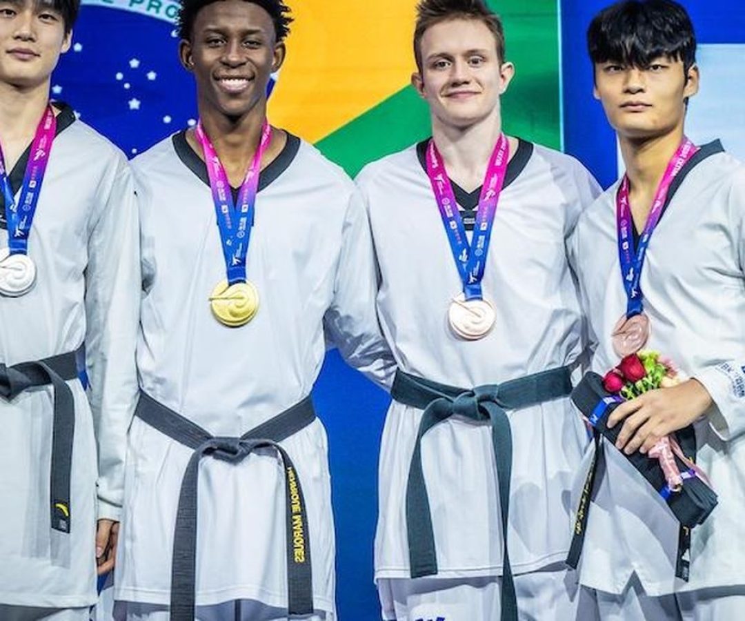 Henrique Marques conquista 2º ouro brasileiro no Mundial de Taekwondo