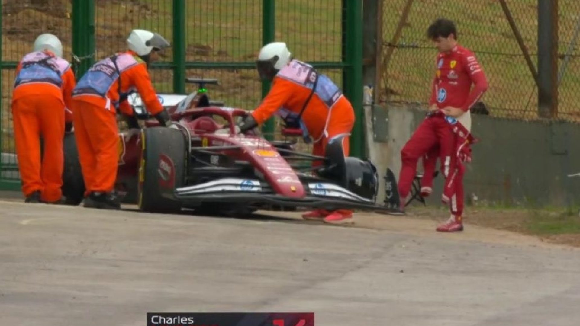 F1:Leclerc abandona GP de SP em incidente com Antonelli e Piastri