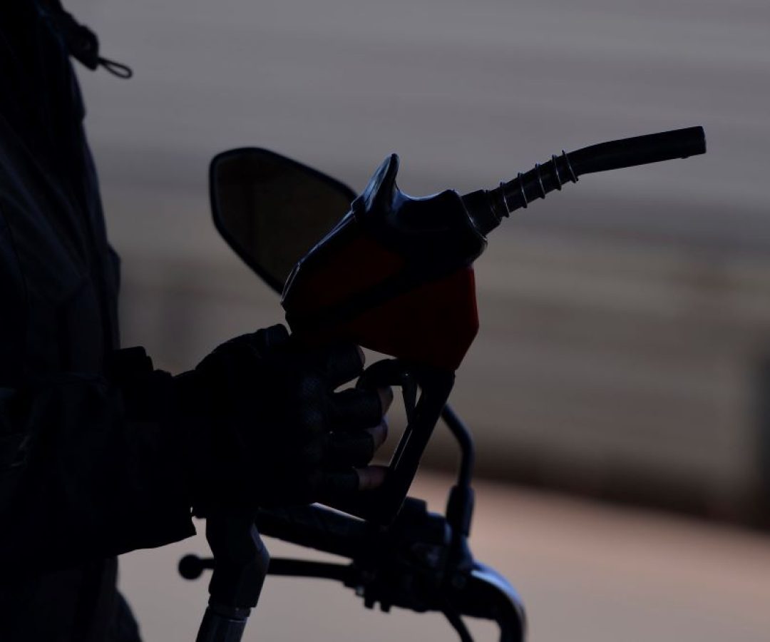 Gasolina pode ficar até R$ 0,10 mais barata no DF