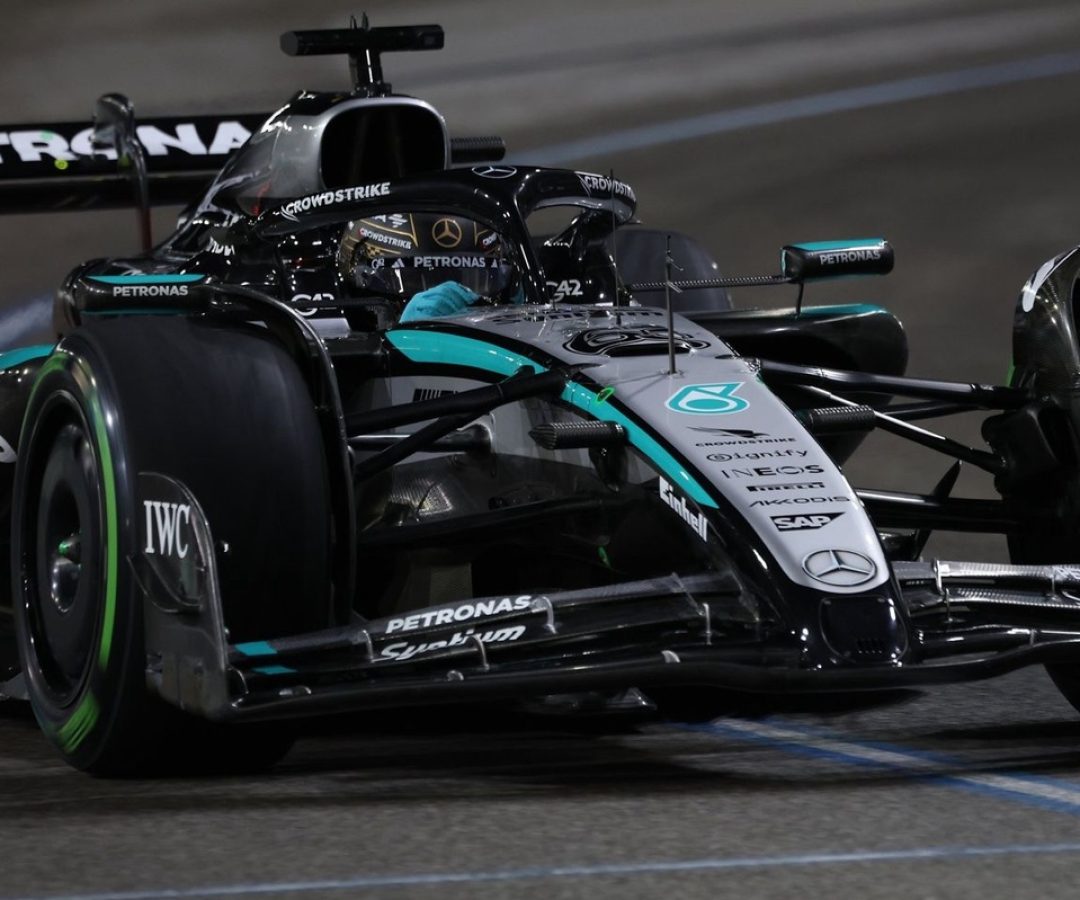 Russell aparece no fim e lidera treino antes do quali em Las Vegas