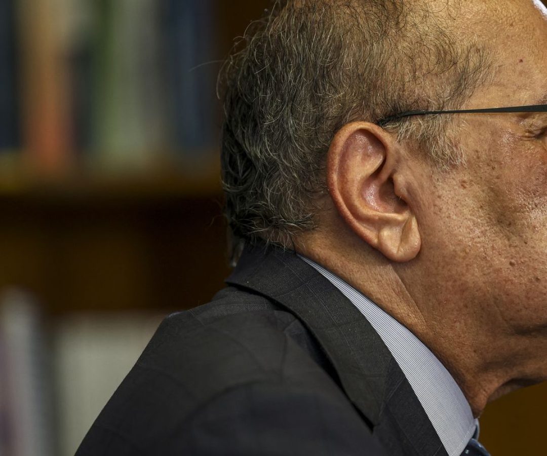 Gilmar Mendes suspende penduricalhos a membros do Judiciário e MP