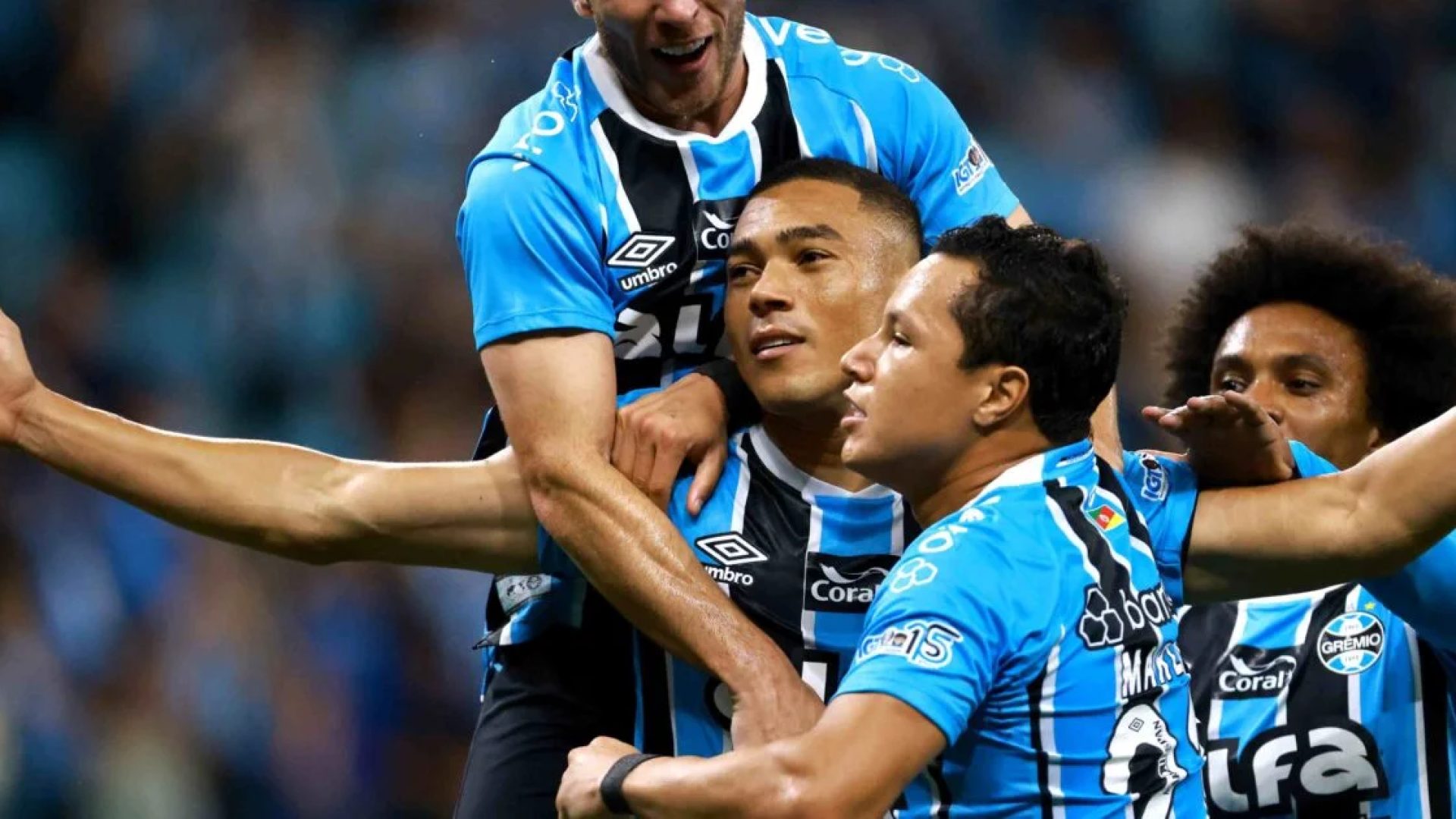 Palmeiras leva virada do Grêmio e chega ao 5º jogo sem vitória no Brasileirão