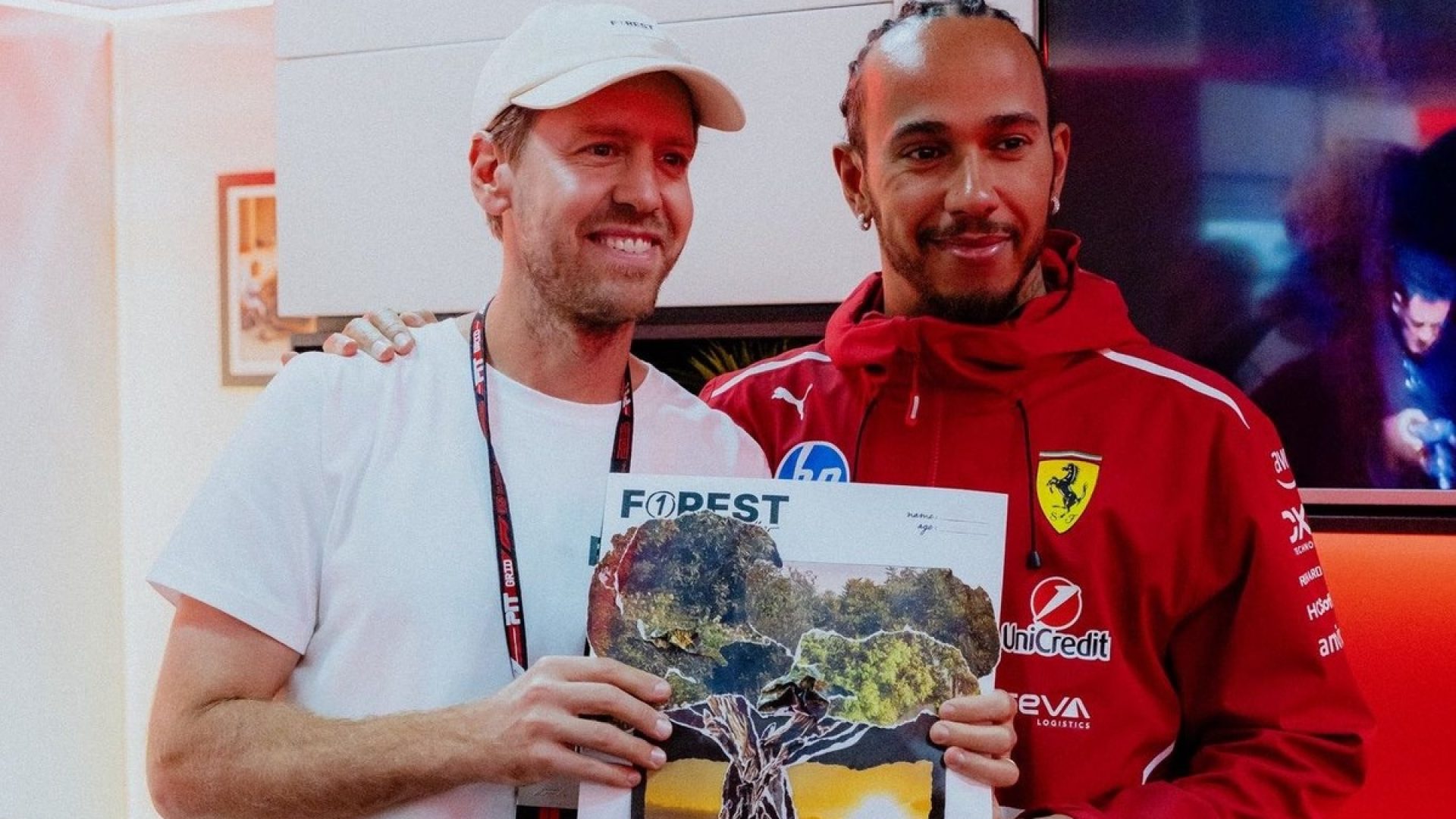 Vettel revela 'dica' que deu a Hamilton sobre Ferrari