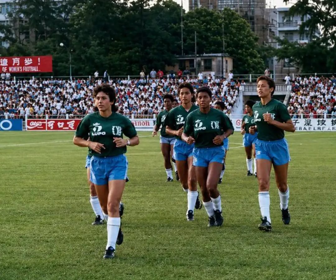 Reconhecimento a pioneiras da seleção feminina é "resgate" e "legado"