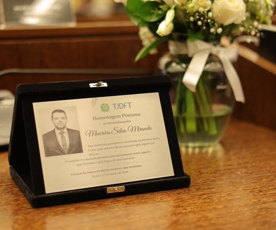 TJDFT presta homenagem póstuma ao desembargador Maurício Miranda