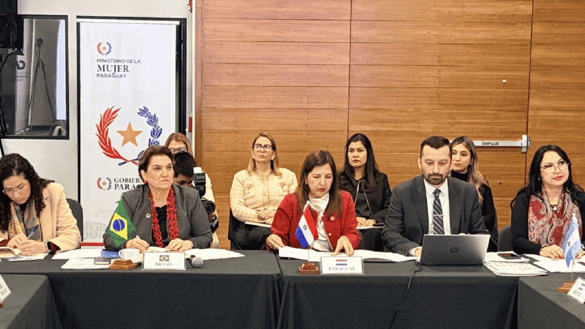 Brasil propõe pacto regional contra feminicídio no Mercosul