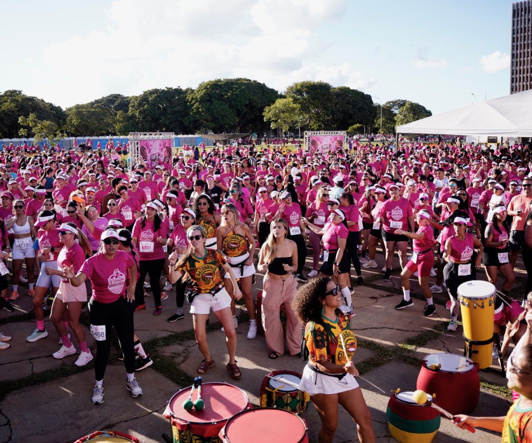 Corrida em Brasília reúne mais de 8 mil mulheres pelo empoderamento