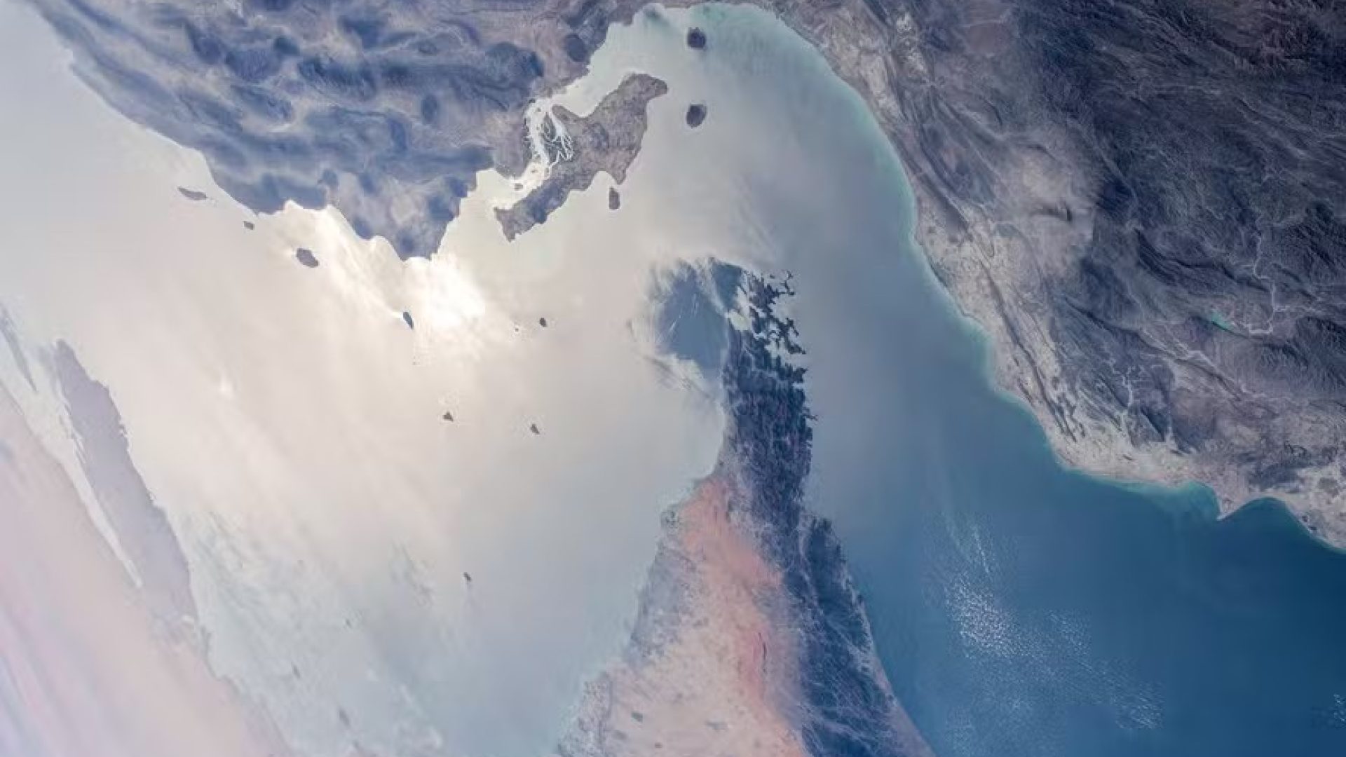 imagem-de-satelite-do-estreito-de-ormuz-nasa-via-afp.jpg