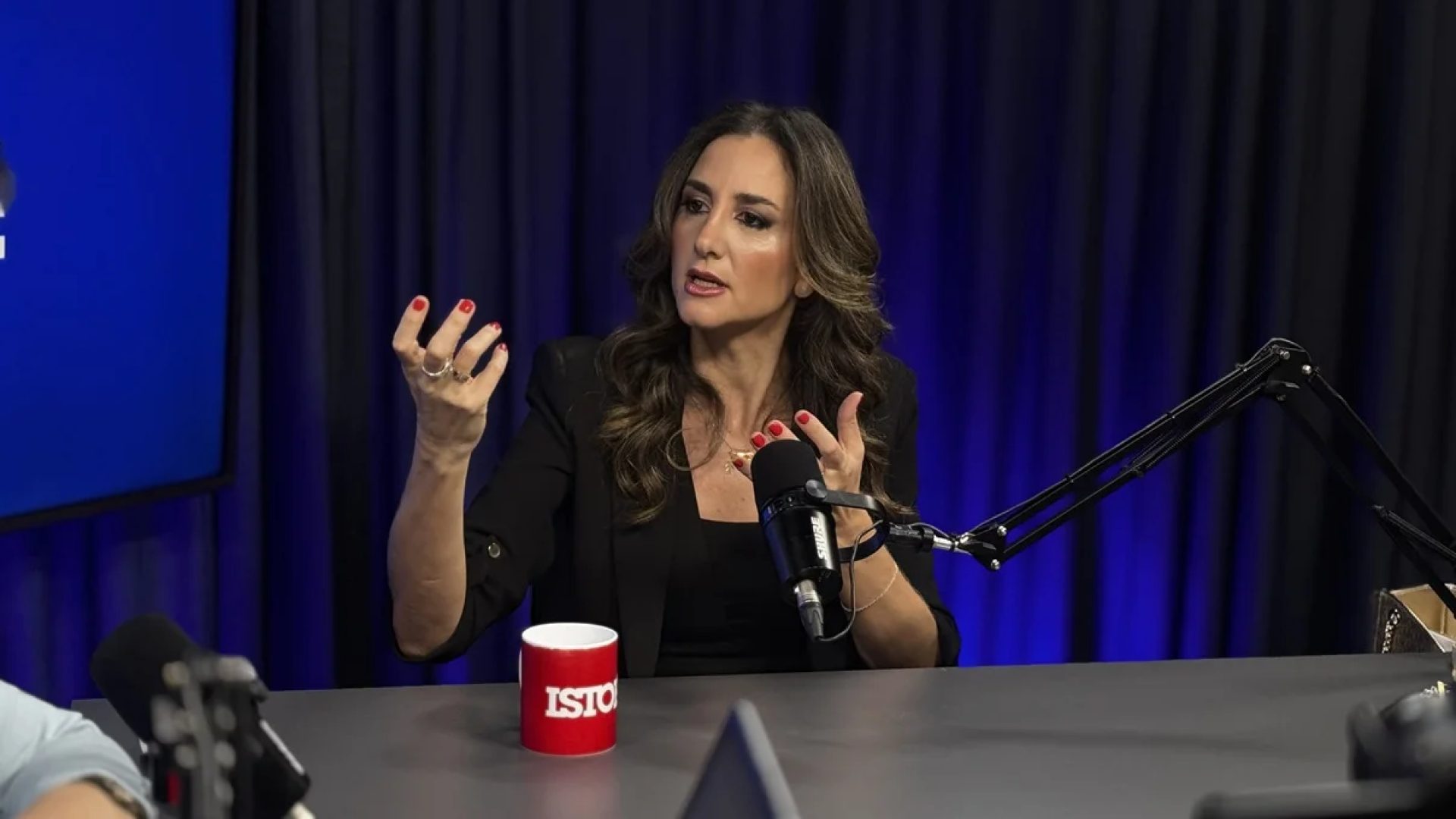 Paula Harraca, CEO da Ânima Educação, em participação no Dinheiro Entrevista; EAD; EDUCAÇÃO