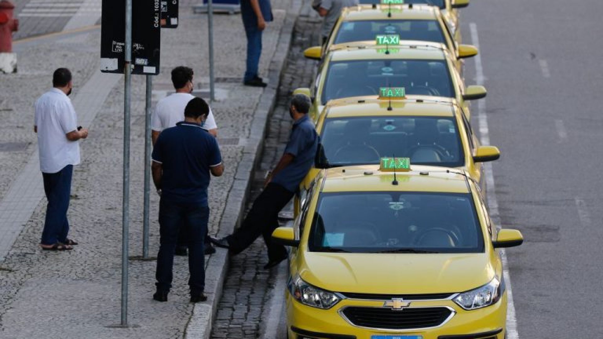 Transporte - taxi - taxista - Táxis no Rio de Janeiro