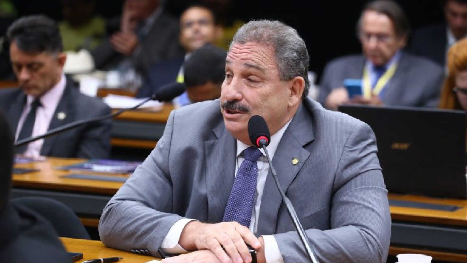 Audiência Pública - Servidores civis policiais: peculiaridades do cargo, regime jurídico e previdência. Dep. Eriberto Medeiros(PSB - PE)