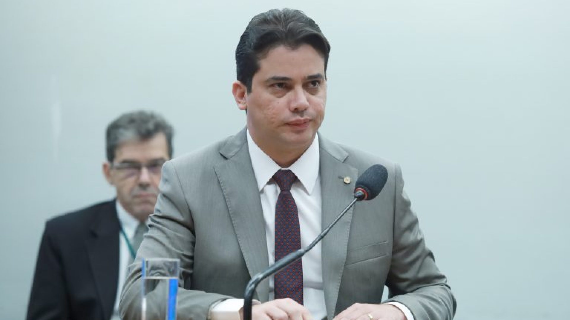 Discussão e votação de propostas legislativas. Dep. Júnior Mano (PL - CE)