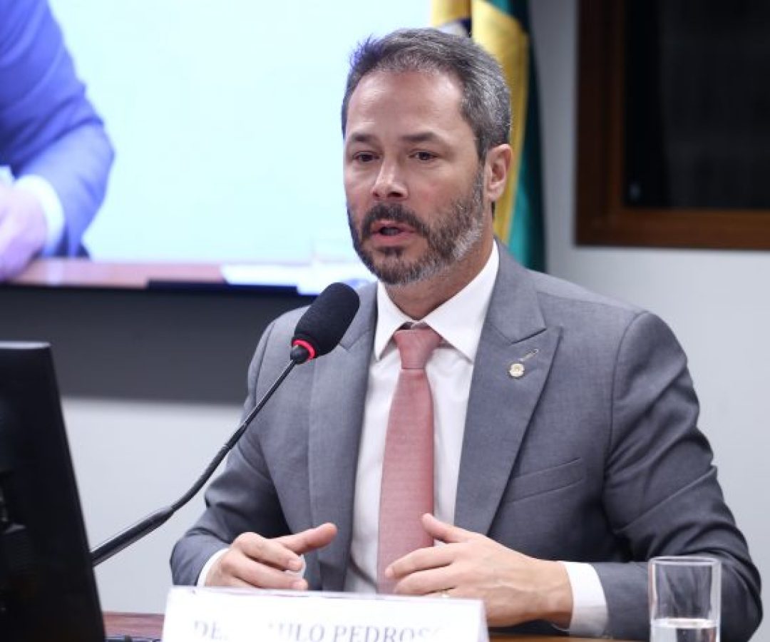 A problemática estética e operacional dos cabos de energia, telefonia, tv e internet. Dep. Saulo Pedroso (PSD - SP)