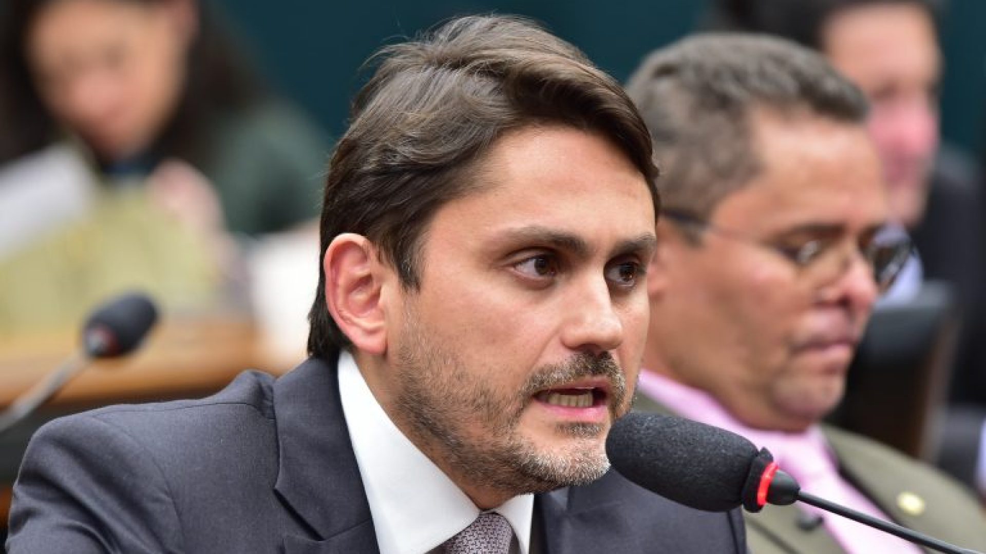 Audiência Pública - Planos, metas e estratégias do MCOM para o biênio 2025/2026 e sobre participação de representantes estrangeiros nas discussões sobre a regulamentação das redes sociais no Brasil. Dep. Juscelino Filho (UNIÃO - MA)