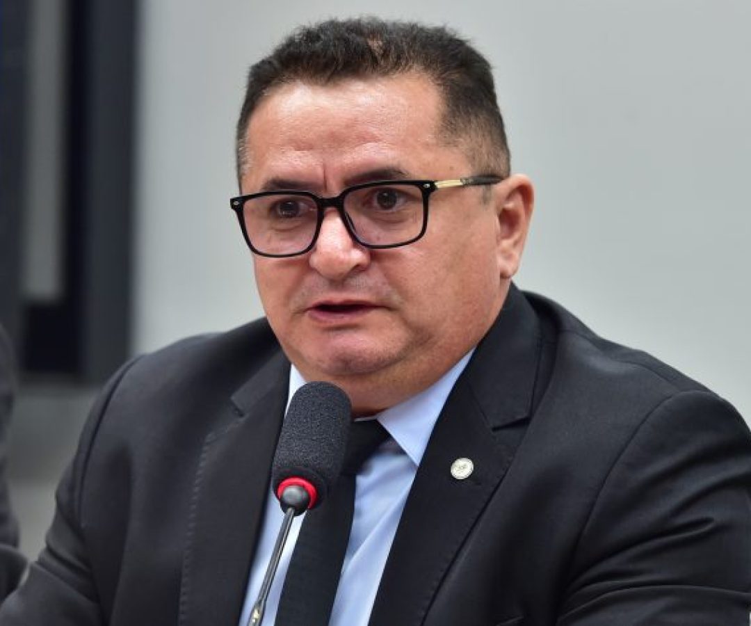 Audiência Pública - Alimentação escolar nos Institutos Federais. Dep. Prof. Reginaldo Veras (PV - DF)