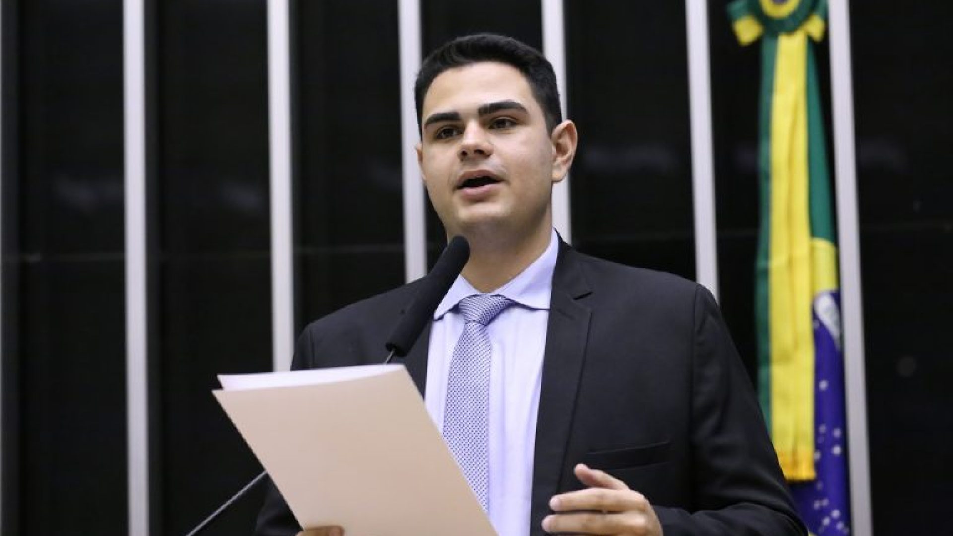 Discussão e votação de propostas legislativas. Dep. Icaro de Valmir (PL-SE)