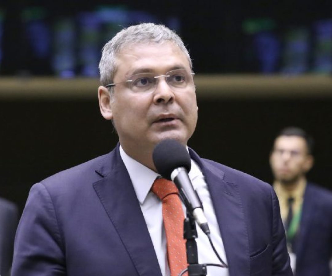 Discussão e votação de propostas legislativas. Dep. Lindbergh Farias (PT - RJ)