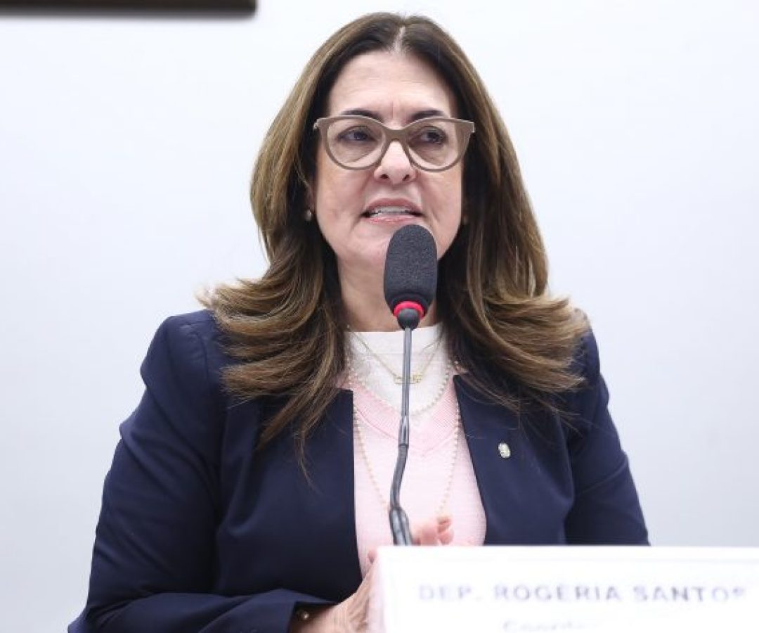 Audiência Pública - Influenciador mirim trabalho infantil digital. Dep. Rogéria Santos (REPUBLICANOS - BA)