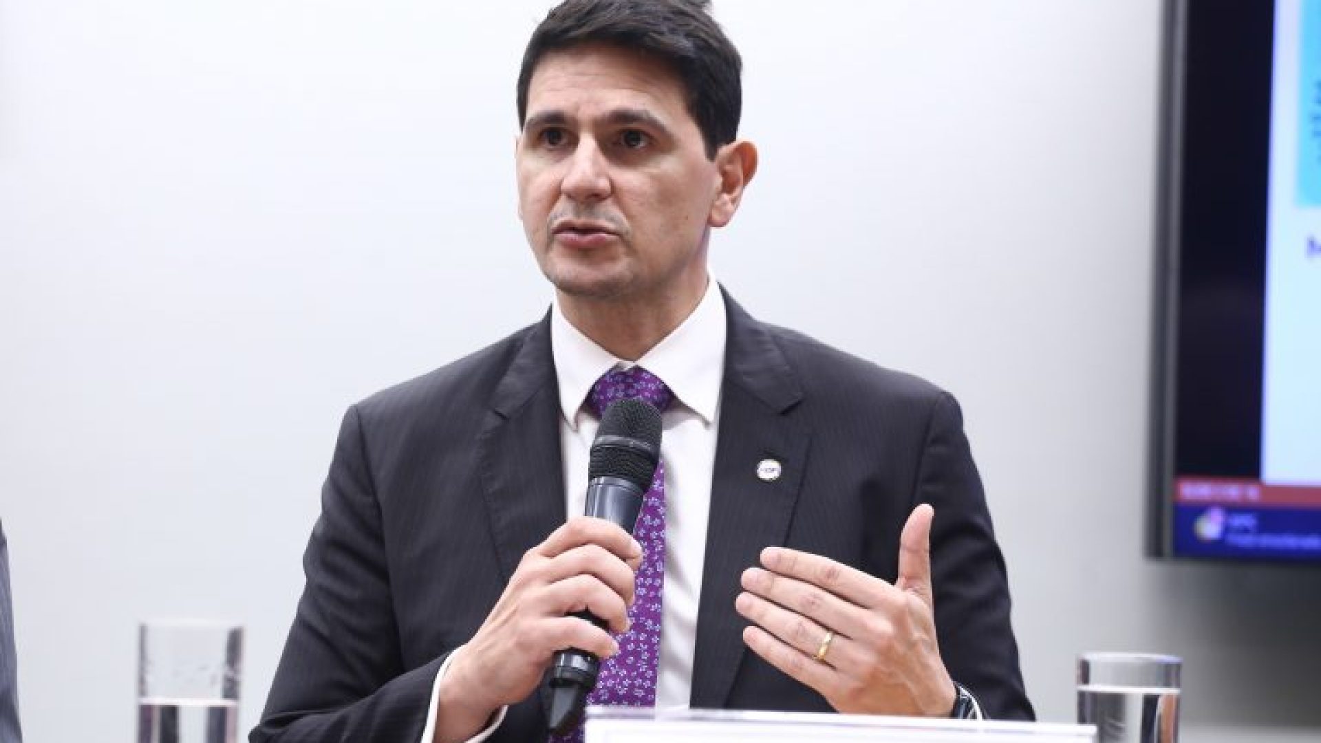 Audiência Pública - Programas e projetos de para desporto e saúde. Secretário Nacional - Ministério do Esporte, Fábio Araujo.