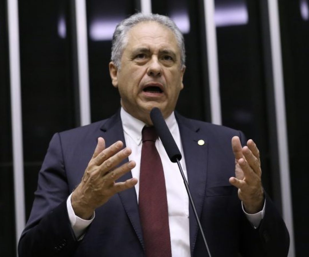 Discussão e votação de propostas legislativas. Dep. Carlos Zarattini (PT - SP)