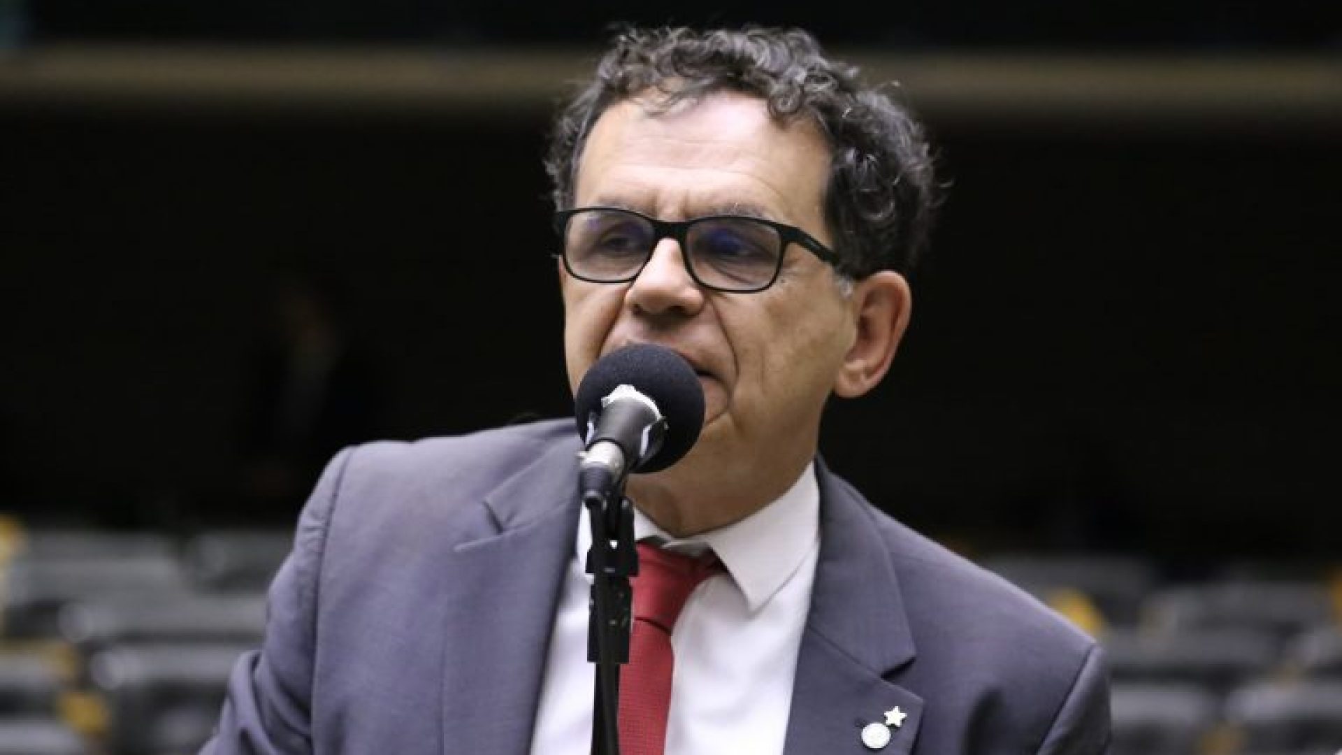 Discussão e votação de propostas legislativas. Dep. Reimont (PT - RJ)