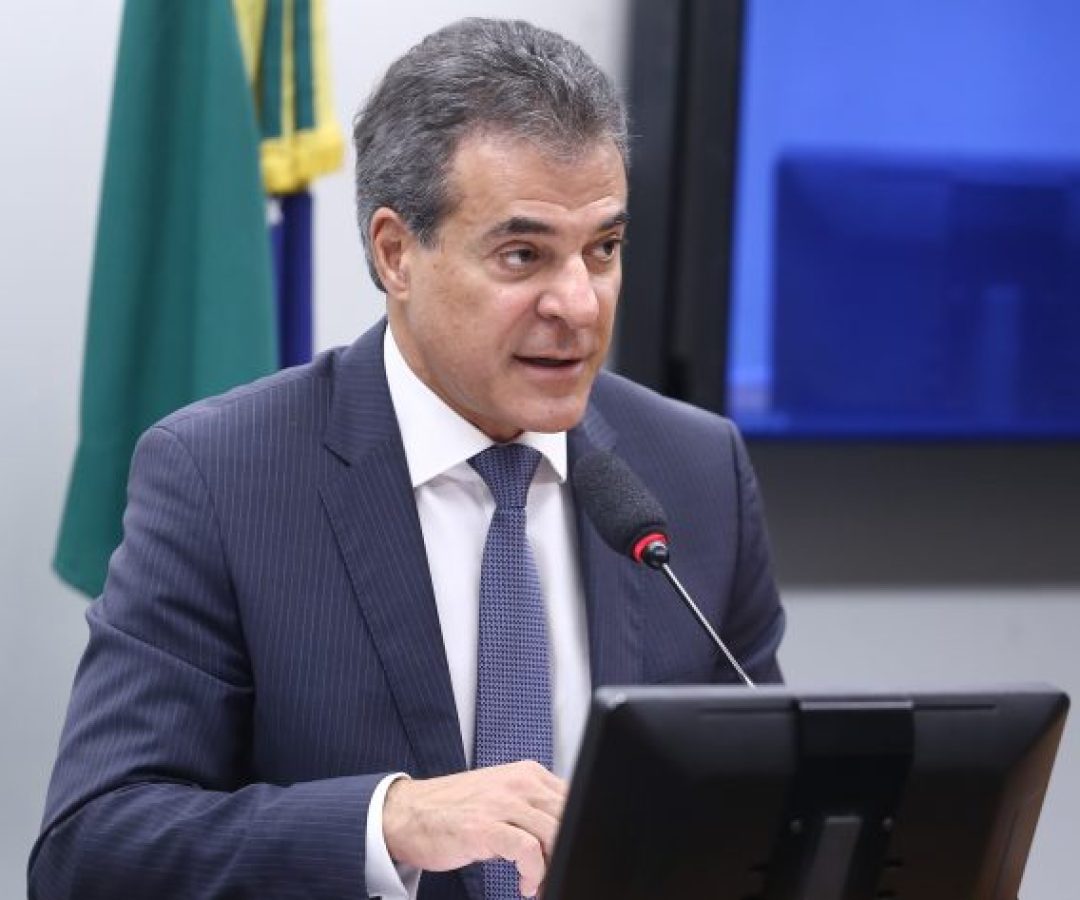 Seminário Interativo - O ajuste dos limites de faturamento do MEI e do Simples Nacional - A atualização econômica e o aperfeiçoamento normativo do regime tributário diferenciado. Dep. Beto Richa (PSDB - PR)