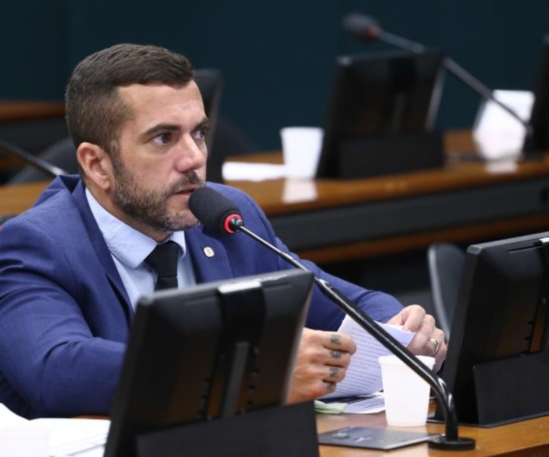 Discussão e votação de propostas legislativas. Dep. Carlos Jordy (PL - RJ)